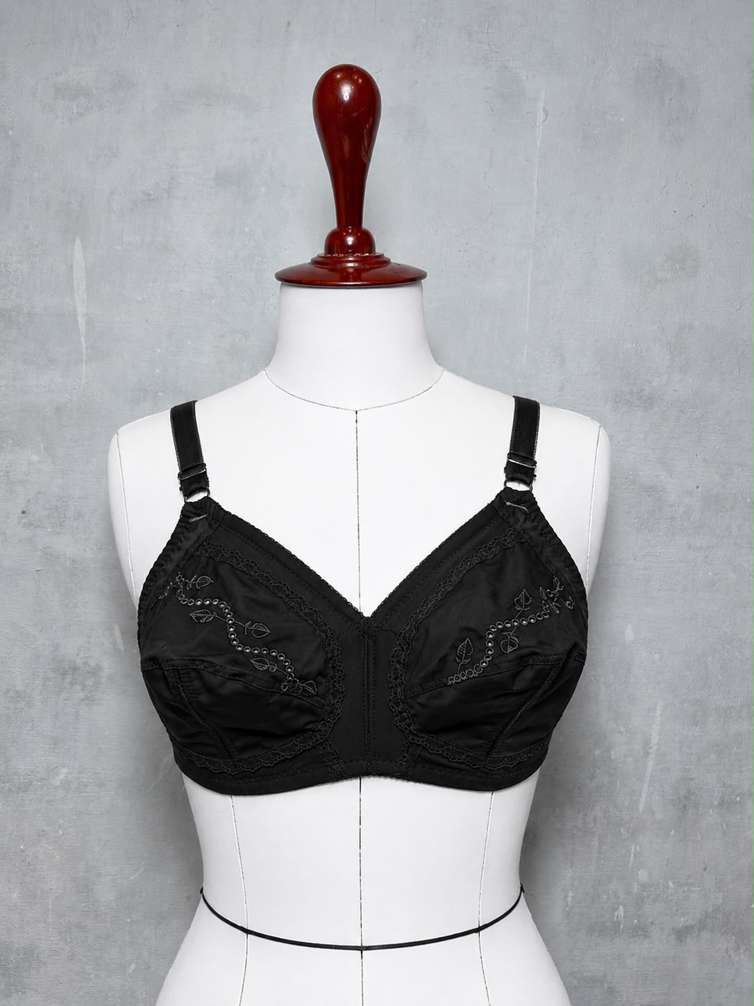 888 Deluxe Wireless Comfort Bra – Soft Non-Padded Everyday Bra