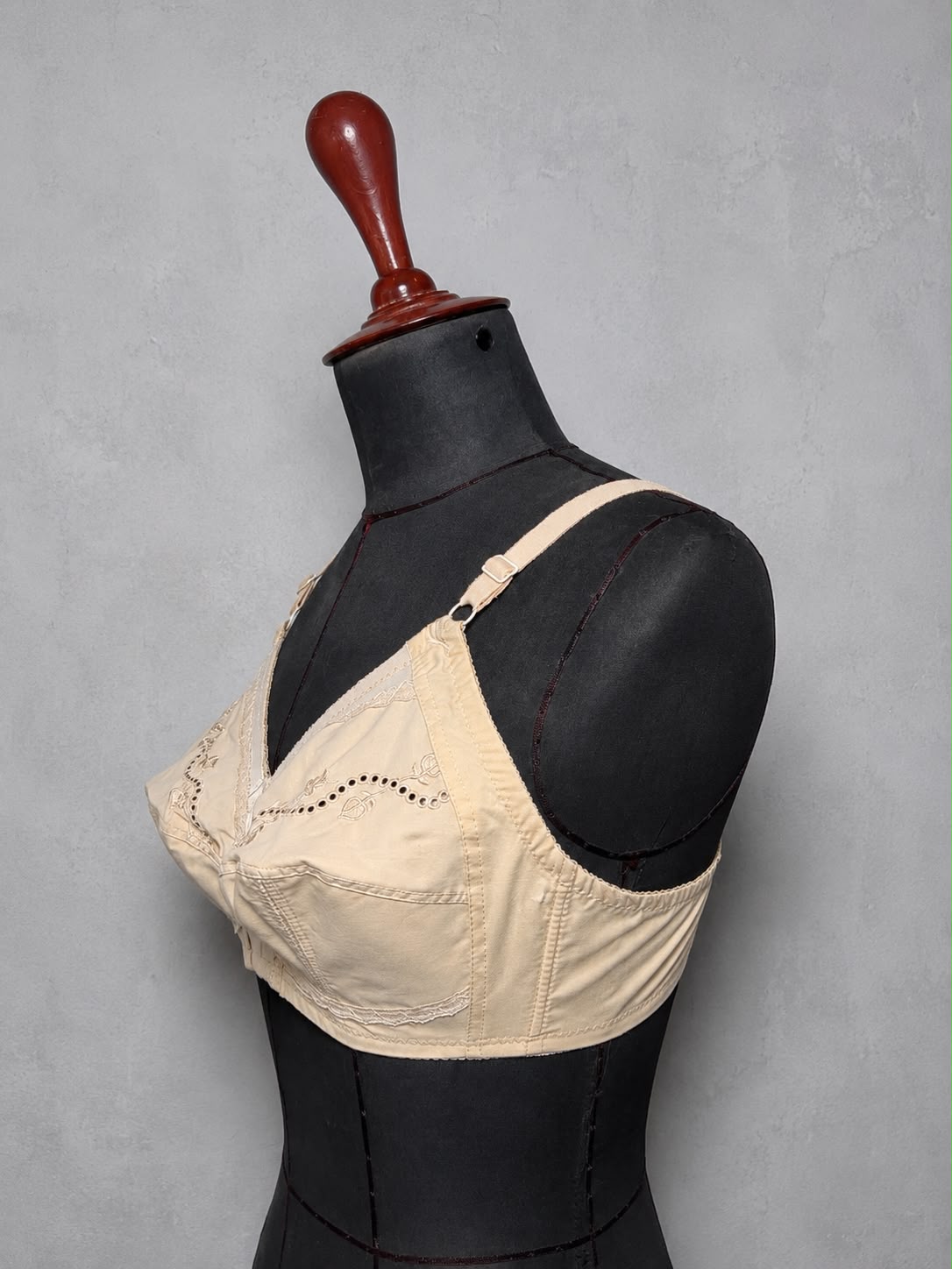 888 Deluxe Wireless Comfort Bra – Soft Non-Padded Everyday Bra